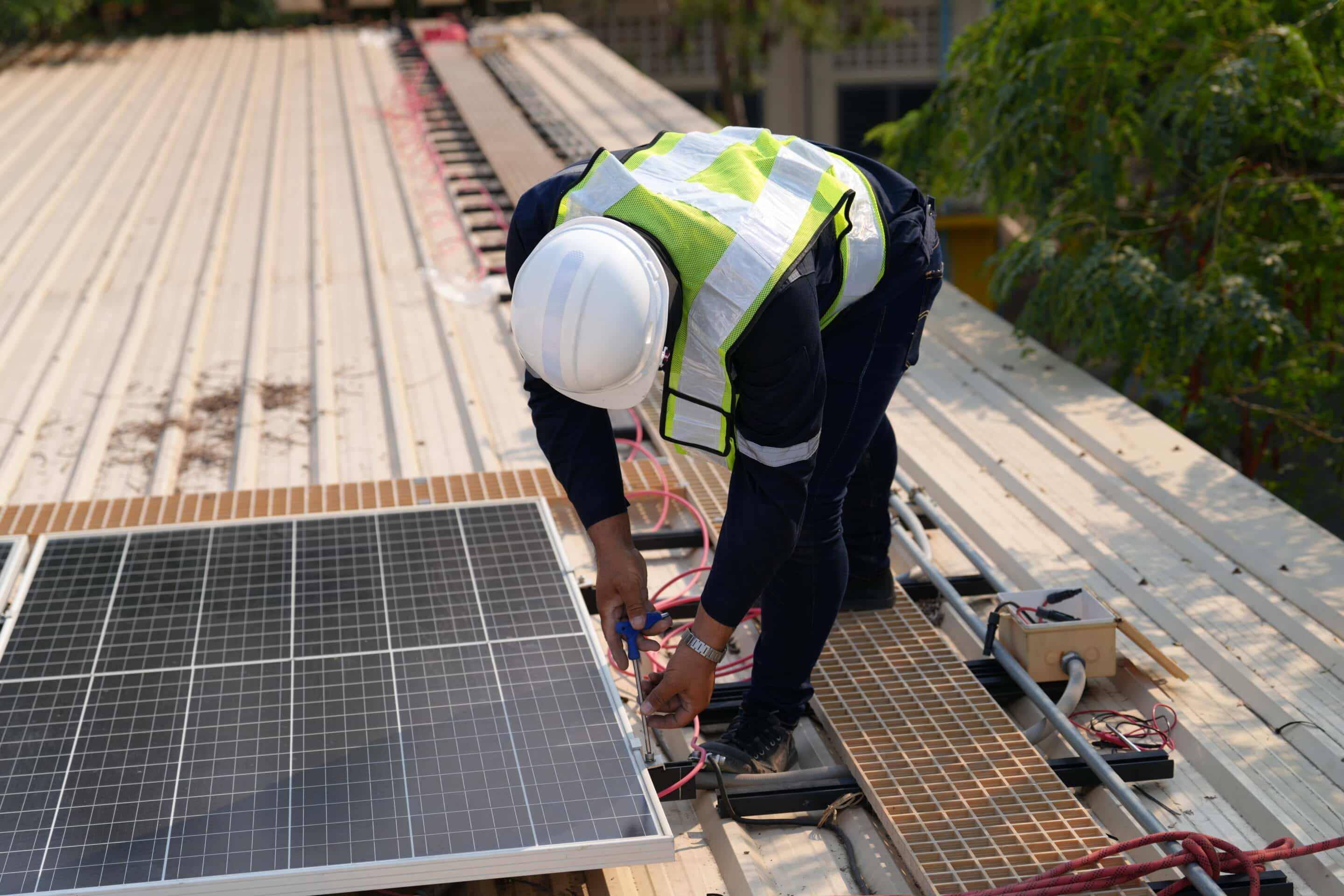 How Much Does It Cost to Install Solar Panels in Florida? 2 Average cost of solar panels in Florida