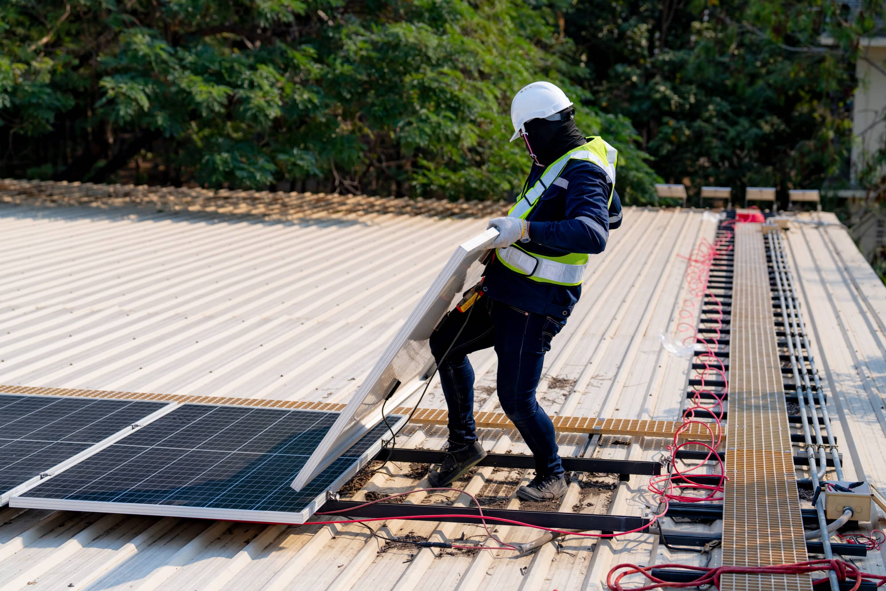 how-much-do-solar-panels-cost-for-a-2500-square-foot-house-in-florida